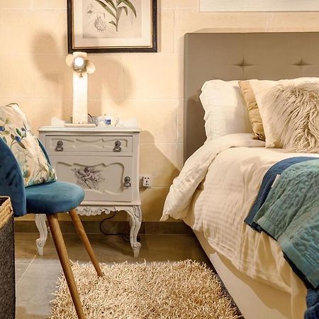 Ajuga Luxury Boutique B&B Qala Eksteriør billede