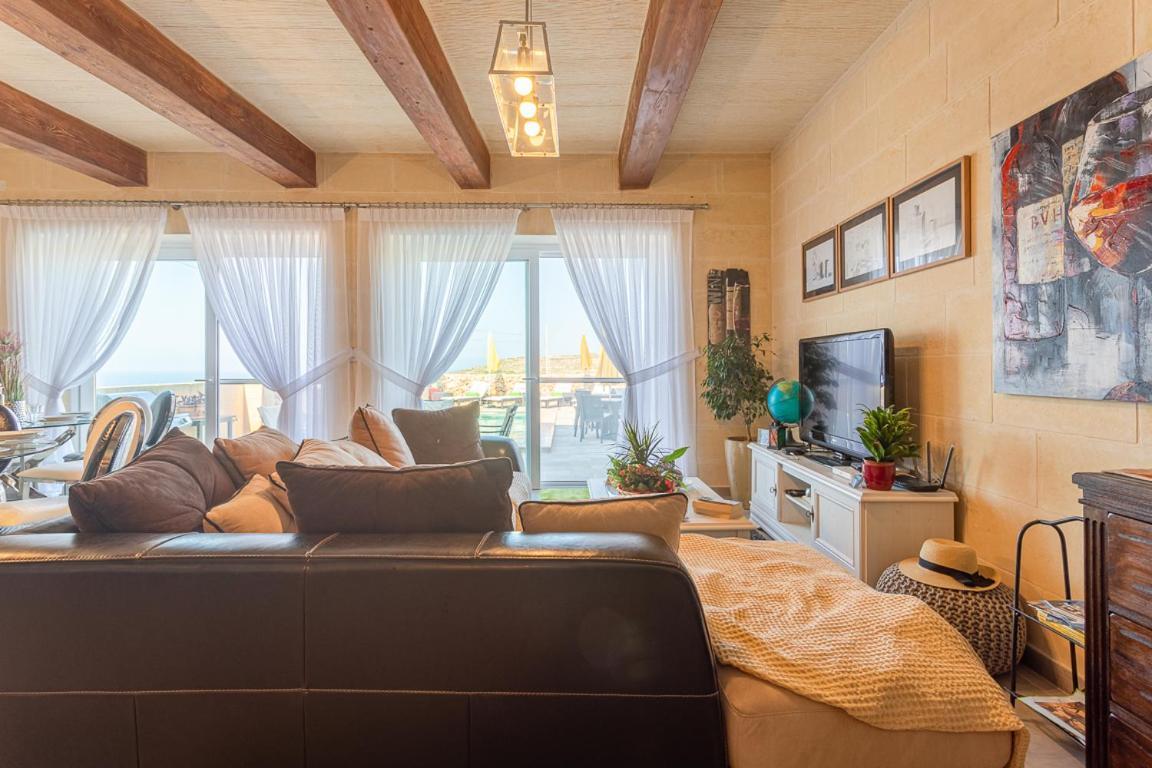Ajuga Luxury Boutique B&B Qala Eksteriør billede