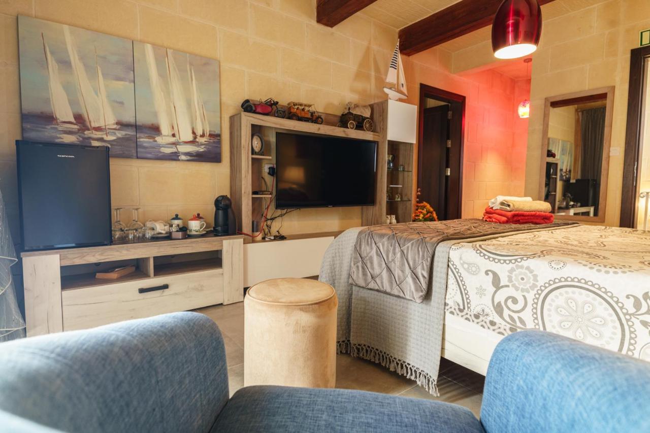 Ajuga Luxury Boutique B&B Qala Eksteriør billede
