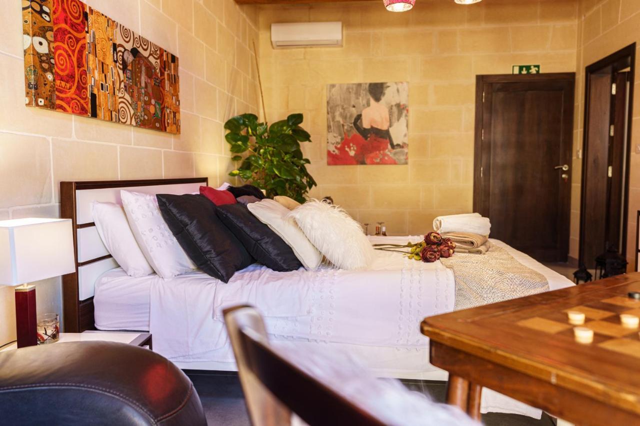 Ajuga Luxury Boutique B&B Qala Eksteriør billede
